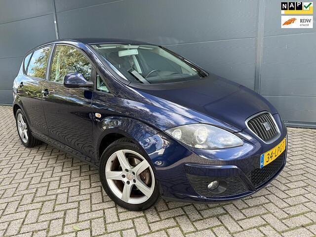 Blauw Gebruikt 2010 Seat Altea Sport MPV | € 3.445 (Eerlijke prijs) - Afbeelding 1/4