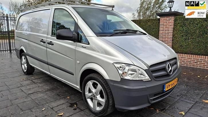 (metallic) Gebruikt 2014 Mercedes Vito Sedan | € 8.950 - Afbeelding 1/4