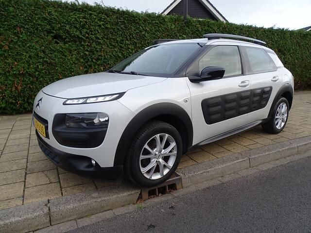 Wit Gebruikt 2015 Citroën C4 Cactus Feel Hatchback | € 10.950 (Eerlijke prijs) - Afbeelding 1/4