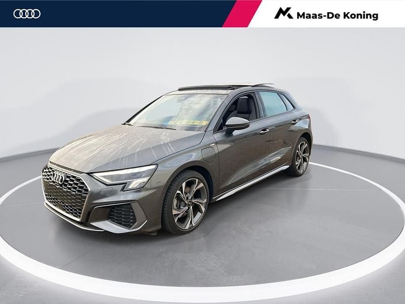 Occasion Audi A3 Sportback e-tron S-Line 204 PK (150 kW) 2023 Grijs Hatchback