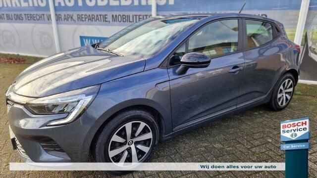 Grijs Gebruikt 2022 Renault Clio V Equilibre Hatchback | € 14.450 (Eerlijke prijs) - Afbeelding 1/4