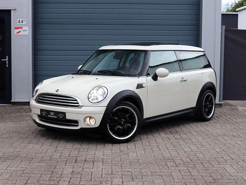 Wit Gebruikt 2010 Mini Cooper Clubman Chili Stationwagen | € 8.950 (Duur) - Afbeelding 1/4