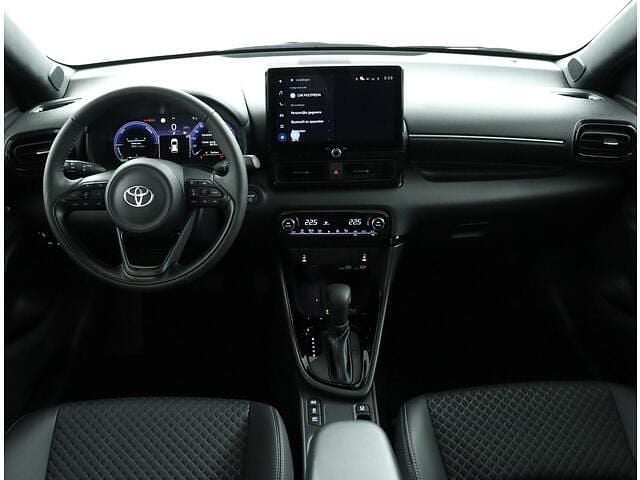 Occasion Toyota Yaris Executive 131 PK (96 kW) 2025 Rood Hatchback