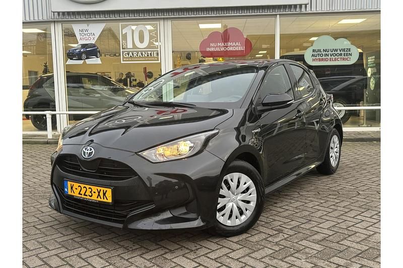 Occasion Toyota Yaris Hybrid Active 116 PK (85 kW) 2021 Zwart Hatchback