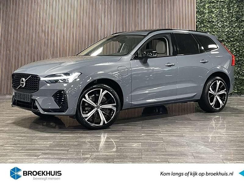 Grijs, metallic lak Gebruikt 2023 Volvo XC60 Plus SUV | € 56.900 (Eerlijke prijs) - Afbeelding 1/4