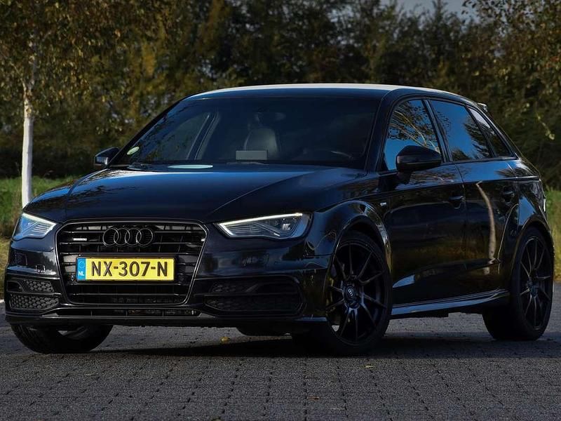 Zwart Occasion 2013 Audi A3 S-Line Hatchback | € 12.800 (Iets duurder) - Afbeelding 1/4