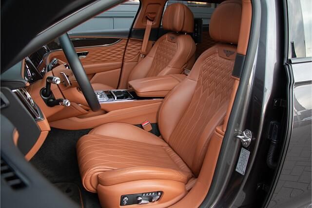 Occasion Bentley Flying Spur Mulliner 635 PK (467 kW) 2022 Grijs Sedan