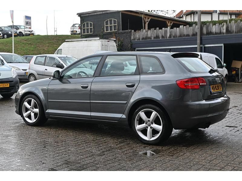 Occasion Audi A3 125 PK (91 kW) 2010 Grijs Hatchback