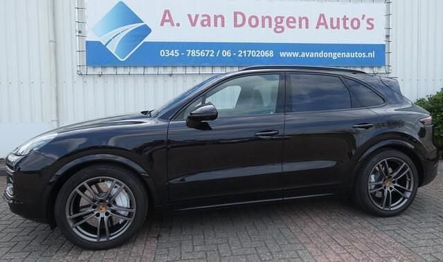 Zwart Gebruikt 2018 Porsche Cayenne SUV | € 71.495 - Afbeelding 1/4