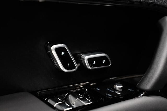 Nieuw Land Rover Range Rover Sport SE Dynamic 460 PK (338 kW) 2026 Zwart SUV