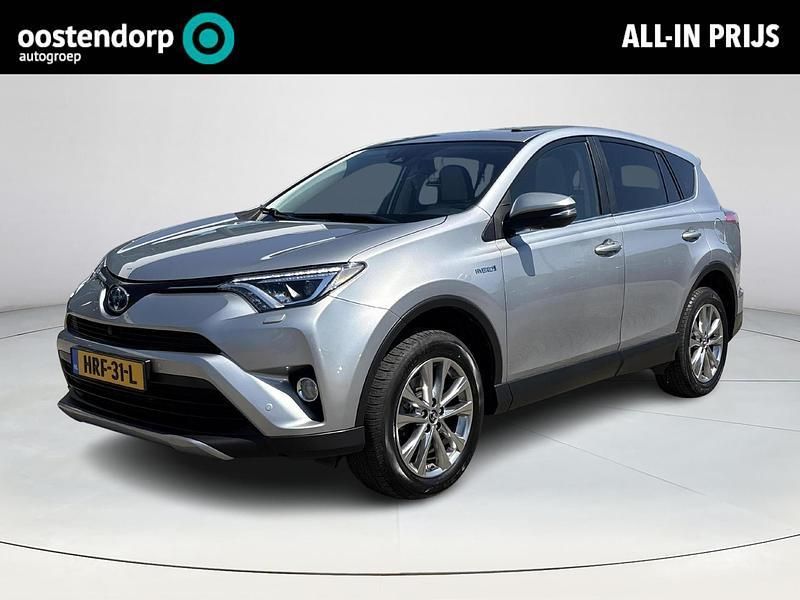 Grijs Gebruikt 2017 Toyota RAV4 Hybrid Executive SUV | € 25.880 (Eerlijke prijs) - Afbeelding 1/4