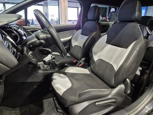 Occasion Citroën DS3 Chic 97 PK (71 kW) 2011 Zwart (metallic) Hatchback