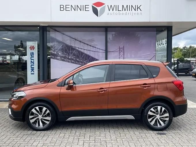 Bruin Gebruikt 2018 Suzuki SX4 S-Cross SUV | € 18.900 (Super prijs) - Afbeelding 1/4