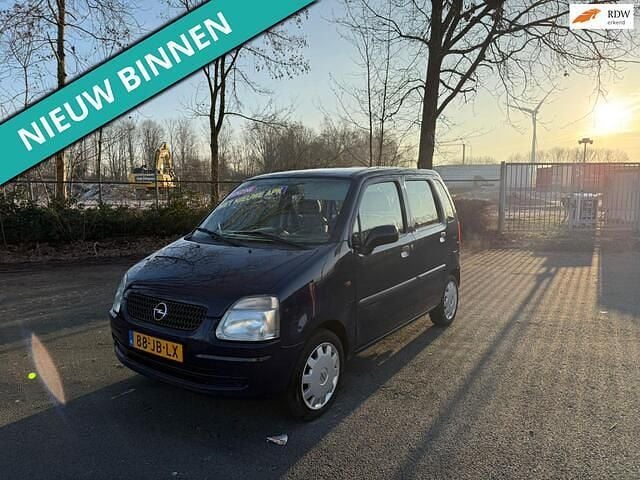Blauw Occasion 2002 Opel Agila Comfort Hatchback | € 999 (Eerlijke prijs) - Afbeelding 1/4