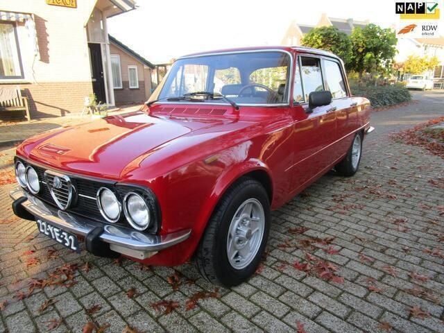 Occasion Alfa Romeo Giulia Super 102 PK (75 kW) 1976 Rood Sedan