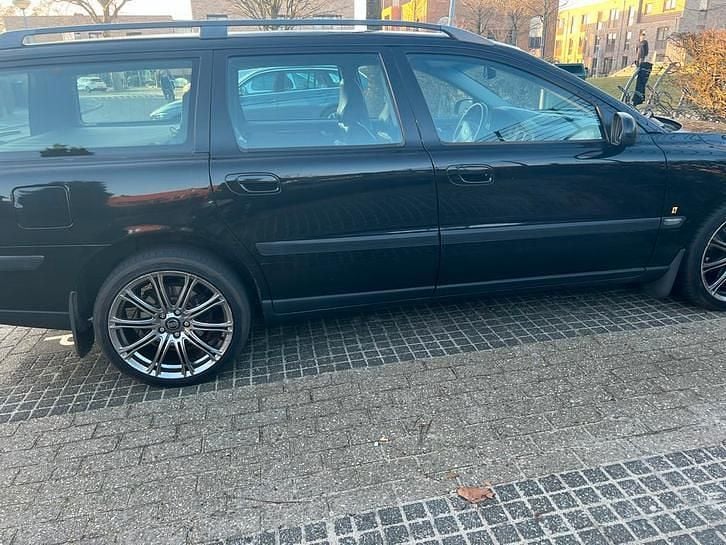 Occasion 2000 Volvo V70 Stationwagen | € 2.000 (Goede deal) - Afbeelding 1/4