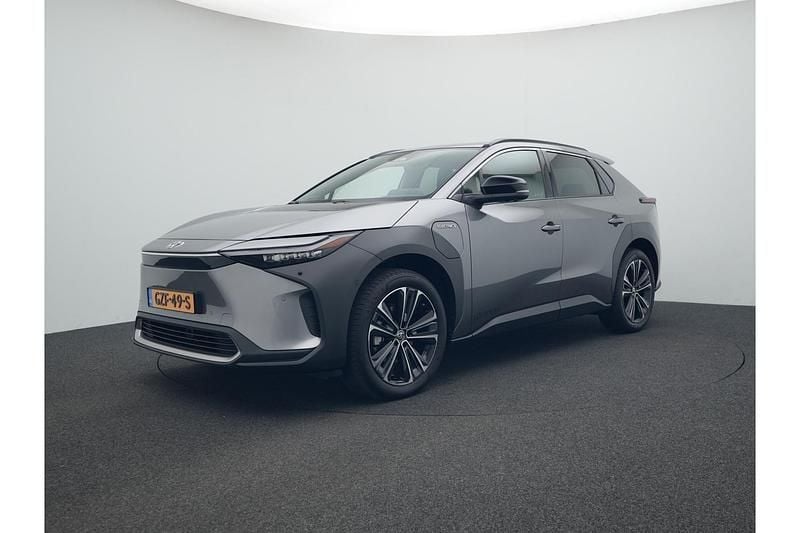 Grijs Gebruikt 2025 Toyota bZ4X Premium SUV | € 43.980 (Goede deal) - Afbeelding 1/1