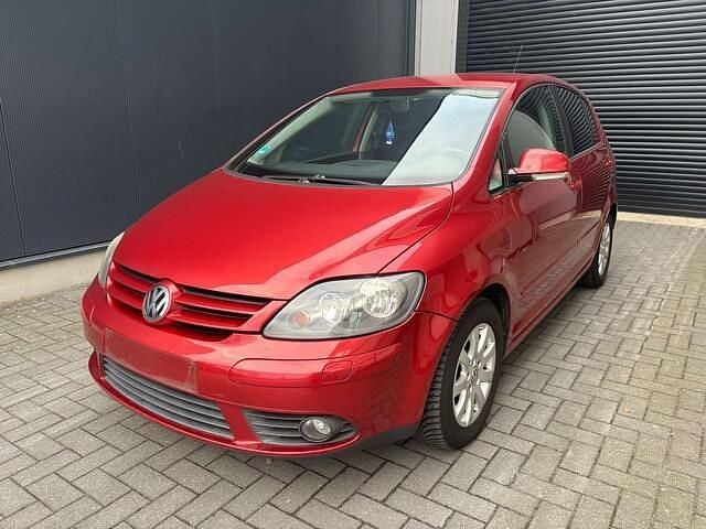 Rood Occasion 2007 VW Golf Sedan | € 1.950 (Goede deal) - Afbeelding 1/4