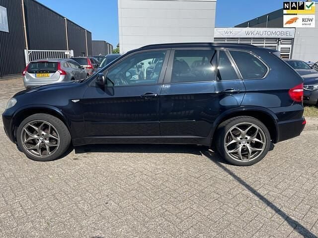 Zwart Gebruikt 2010 BMW X5 Executive SUV | € 9.900 - Afbeelding 1/4