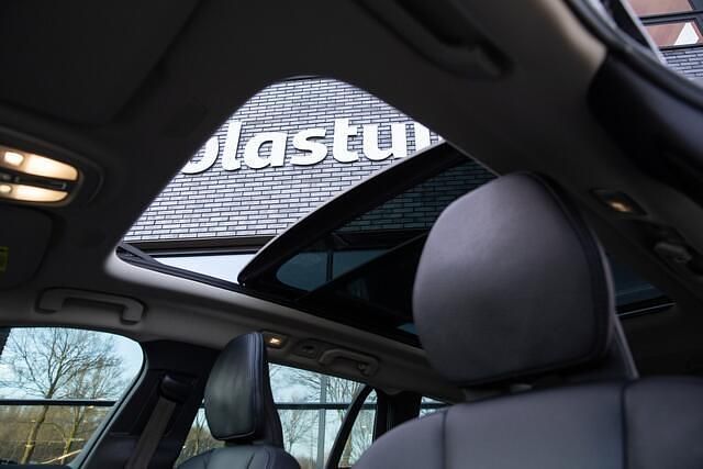 Occasion Volvo V60 Plus 165 PK (121 kW) 2022 Zwart Stationwagen