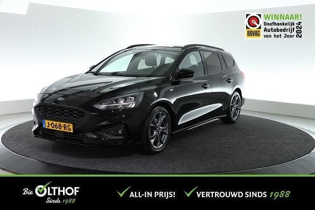 Zwart Gebruikt 2019 Ford Focus ST-Line Stationwagen | € 18.000 (Eerlijke prijs) - Afbeelding 1/4