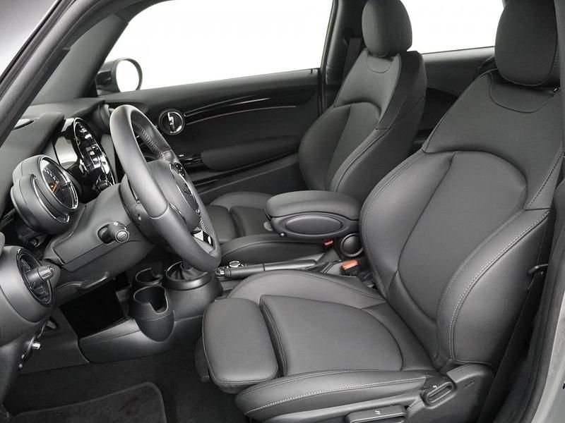 Occasion Mini Cooper 136 PK (100 kW) 2024 Zilver Hatchback