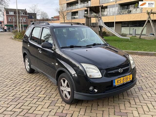 Zwart (metallic) Gebruikt 2005 Suzuki Ignis GLS Hatchback | € 2.450 (Eerlijke prijs) - Afbeelding 1/4