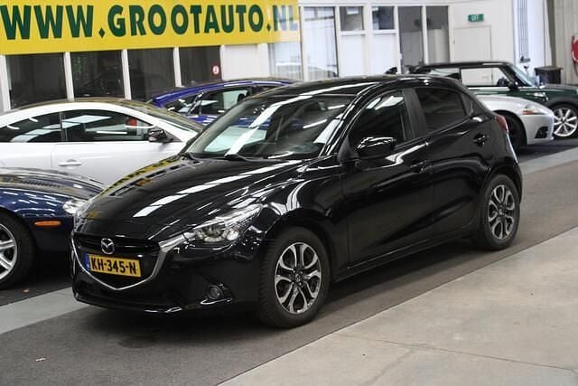 Zwart Gebruikt 2016 Mazda 2 Hatchback | € 7.444 (Goede deal) - Afbeelding 1/4
