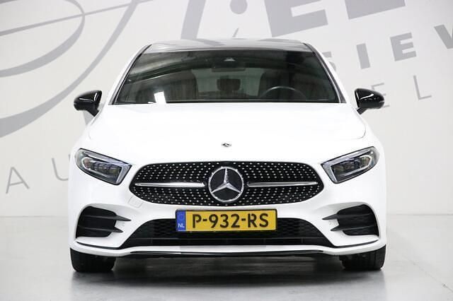 Occasion Mercedes A250 AMG line 225 PK (165 kW) 2021 Wit Hatchback