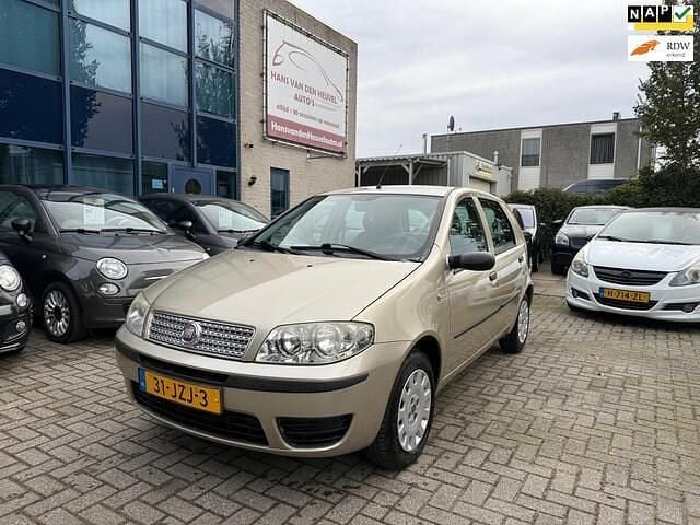 Beige Gebruikt 2009 Fiat Punto Active Hatchback | € 2.999 (Eerlijke prijs) - Afbeelding 1/4