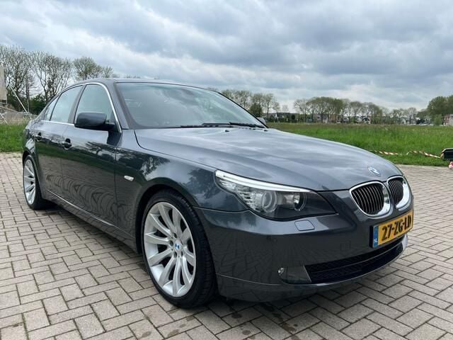 Grijs Gebruikt 2008 BMW 520 Sedan | € 9.250 (Duur) - Afbeelding 1/4