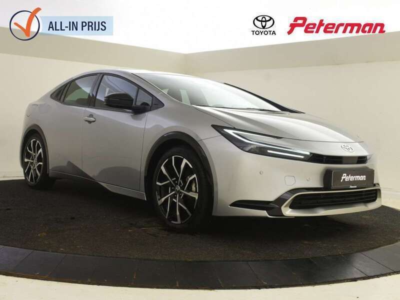Zilver, metallic lak Gebruikt 2023 Toyota Prius Executive Hatchback | € 37.499 - Afbeelding 1/4