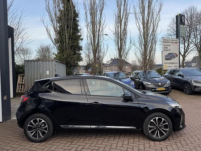 Occasion Renault Clio V Techno 91 PK (66 kW) 2025 Zwart Hatchback