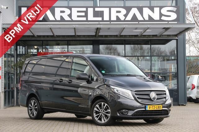 Grijs Gebruikt 2020 Mercedes Vito MPV | € 34.950 (Duur) - Afbeelding 1/4