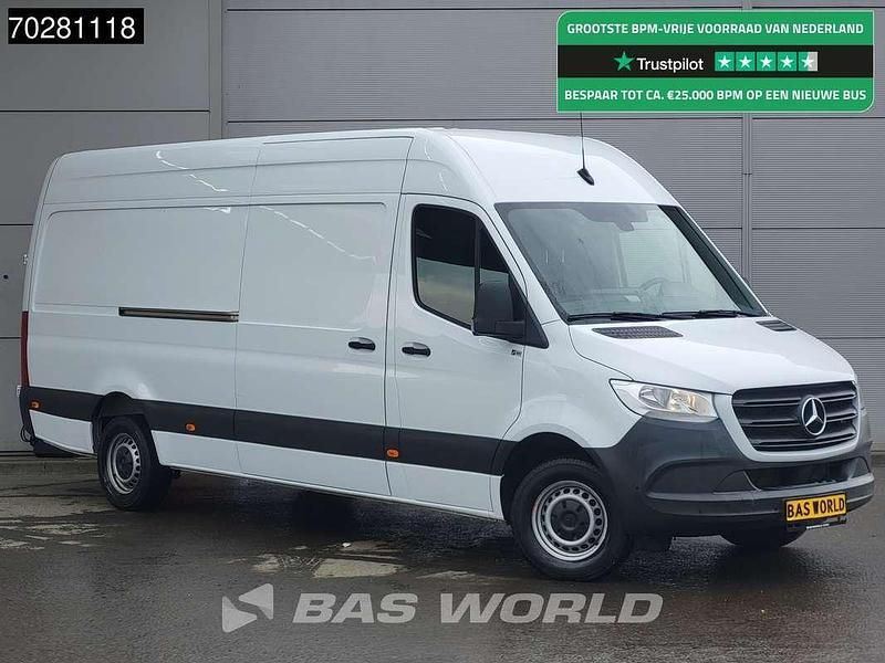 Wit Gebruikt 2023 Mercedes Sprinter Van | € 33.850 - Afbeelding 1/3