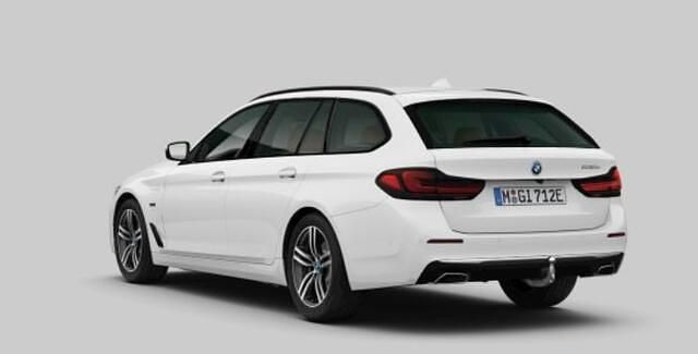 Occasion BMW 530e Luxury Line 292 PK (214 kW) 2021 Wit Stationwagen