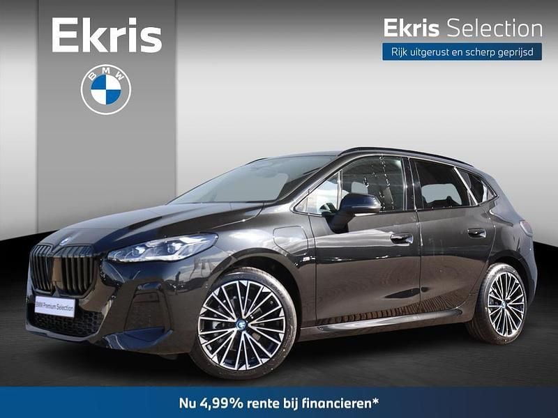 Zwart Gebruikt 2025 BMW 225 Active Tourer Performance MPV | € 48.900 (Goede deal) - Afbeelding 1/4