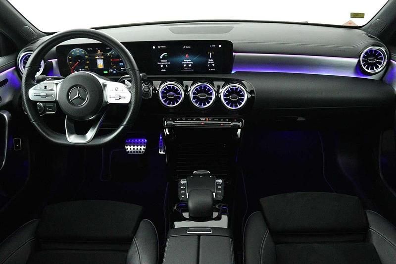 Occasion Mercedes A250 Business 160 PK (117 kW) 2021 Grijs Hatchback