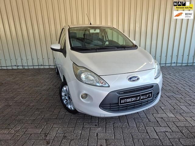 Wit (metallic) Gebruikt 2009 Ford Ka Titanium Hatchback | € 2.999 (Eerlijke prijs) - Afbeelding 1/4