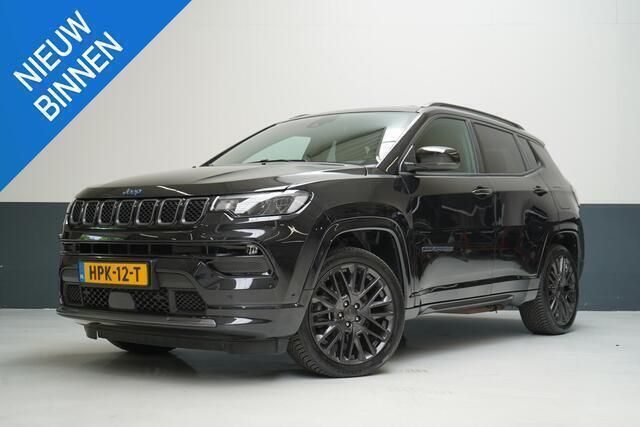 Zwart Gebruikt 2022 Jeep Compass SUV | € 28.195 (Eerlijke prijs) - Afbeelding 1/4