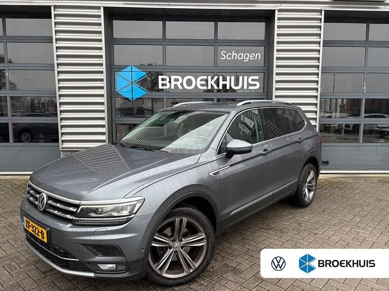 Grijs Occasion 2018 VW Tiguan Allspace Highline SUV | € 25.450 (Eerlijke prijs) - Afbeelding 1/4