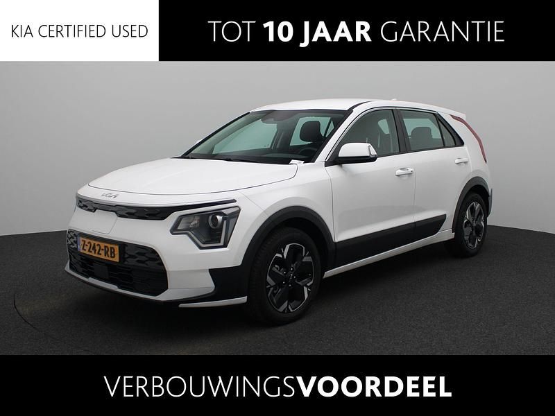Wit Occasion 2024 Kia e-Niro Light SUV | € 29.440 (Goede deal) - Afbeelding 1/4