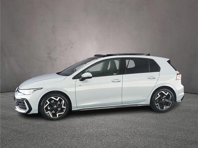 Occasion VW Golf VIII R-line Edition 150 PK (110 kW) 2024 Blauw Hatchback