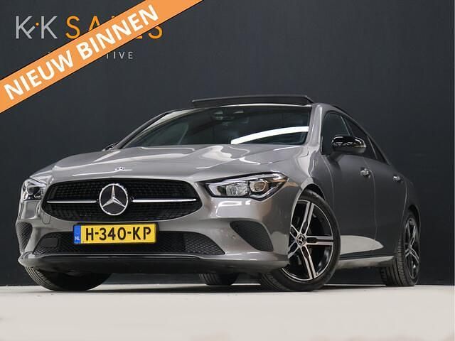 Grijs Gebruikt 2020 Mercedes CLA200 Business Sedan | € 27.740 (Super prijs) - Afbeelding 1/4