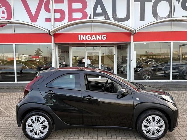 Occasion Toyota Aygo 72 PK (52 kW) 2022 Zwart Hatchback