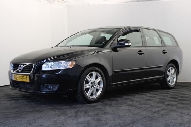 Zwart Gebruikt 2011 Volvo V50 Stationwagen | € 2.999 (Eerlijke prijs) - Afbeelding 1/4