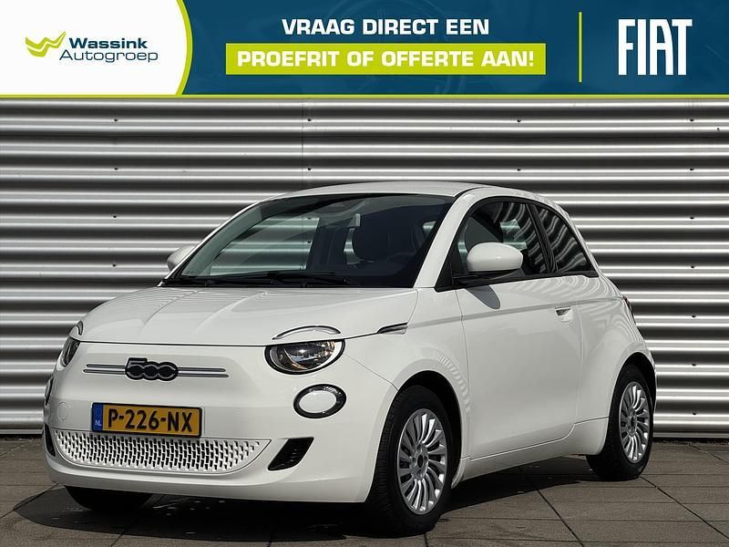 Wit Gebruikt 2022 Fiat 500e Action Hatchback | € 12.740 - Afbeelding 1/4