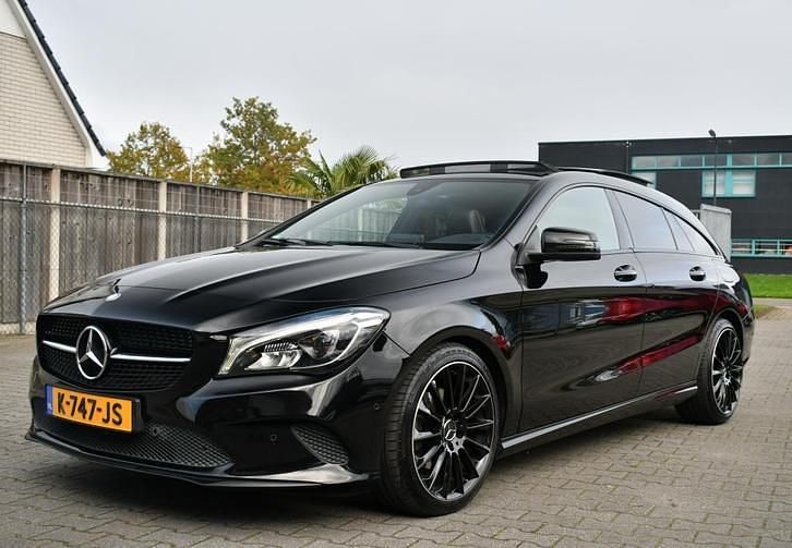 Zwart Gebruikt 2016 Mercedes CLA180 Shooting Brake Night Stationwagen | € 16.995 (Eerlijke prijs) - Afbeelding 1/4