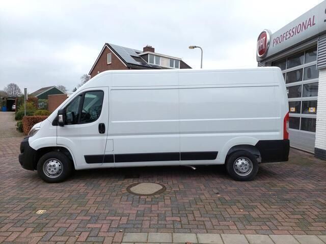 Occasion Opel Movano 140 PK (102 kW) 2023 Wit Van