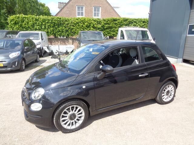 Zwart Gebruikt 2017 Fiat 500 Pop Star Hatchback | € 7.995 (Eerlijke prijs) - Afbeelding 1/4